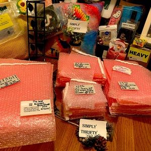 Online reusable anti static bubble pouches w/self seal strip provides maxprotect